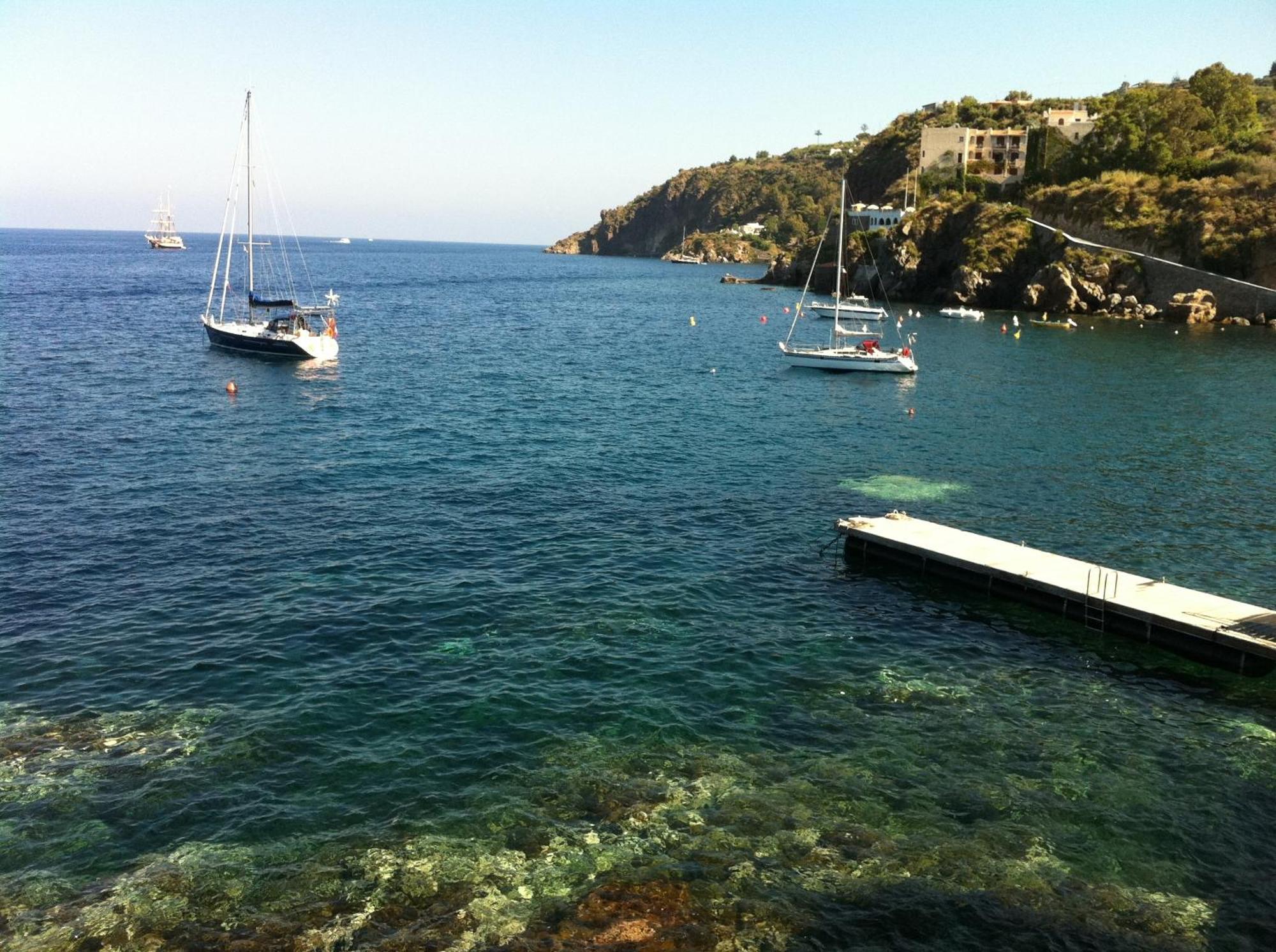 Hotel Rocce Azzurre Lipari  Exterior foto